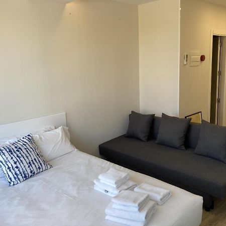 Castellana Skyline Madrid Apartments ภายนอก รูปภาพ